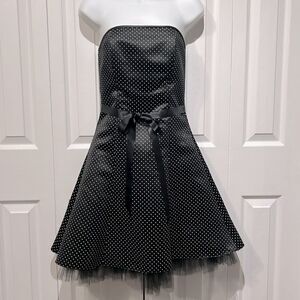 Jessica McClintock for Gunne Sax Vintage Black/White Satin Dress Size 5/6